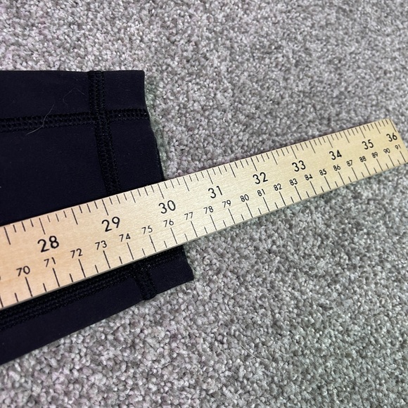 Lululemon Leggings Polka Dot Waist Side Pockets Size 8 - Picture 7 of 7